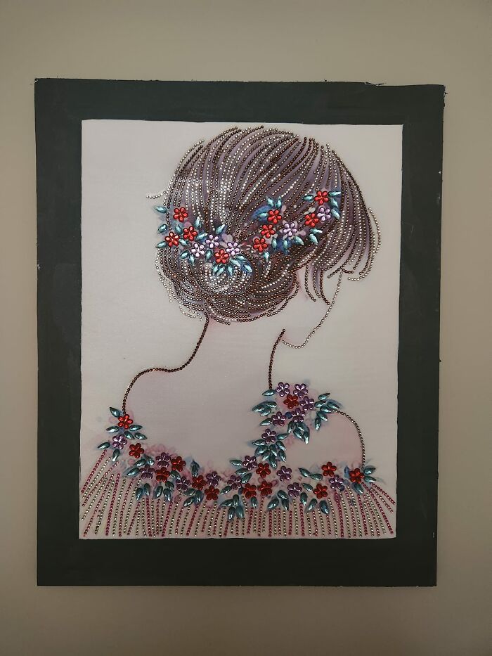 28 Thrifted Finds That Belong In A Museum For Being This Iconic