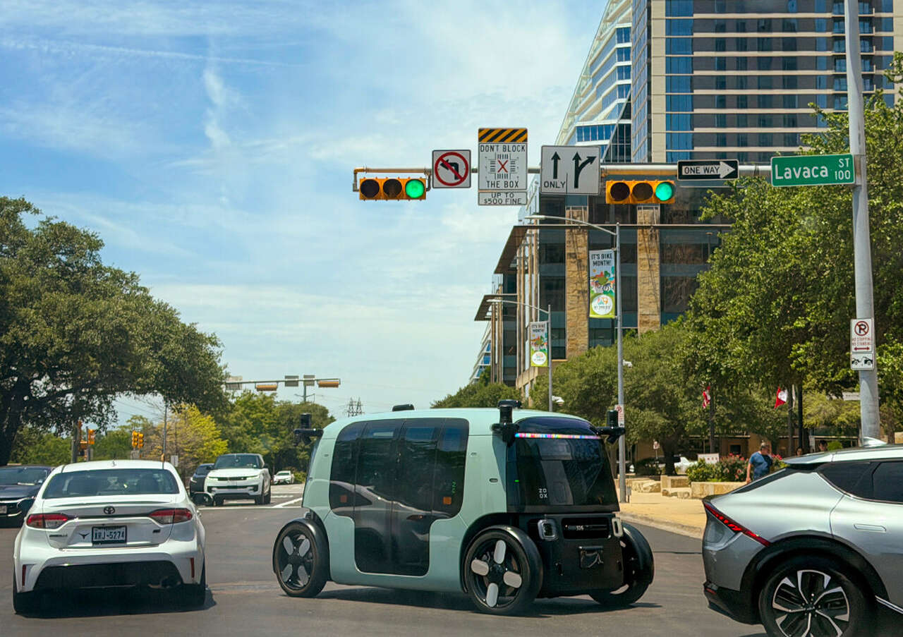 As robotaxis expand in Austin, challenges with first responders highlight limits of local control