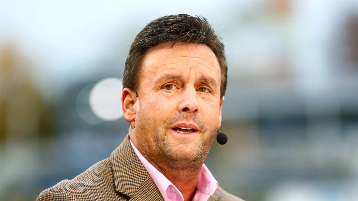 Longtime ESPN announcer Karl Ravech is out after 33 years