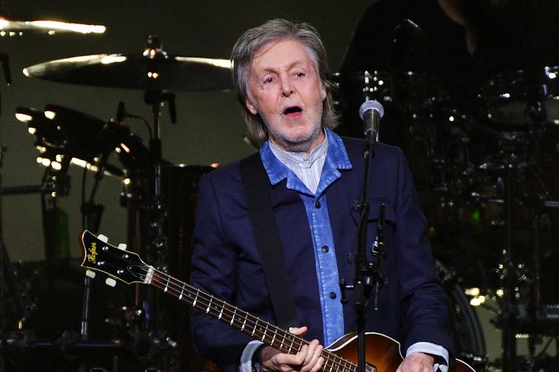 Paul McCartney gave fans a shock with a surprise cameo on a Liverpool Beatles tour.