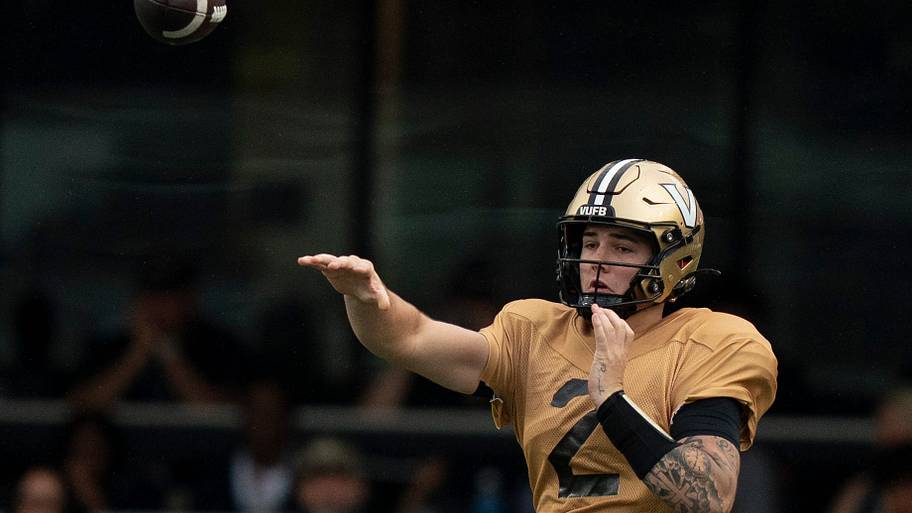Jared Curtis, Vanderbilt football