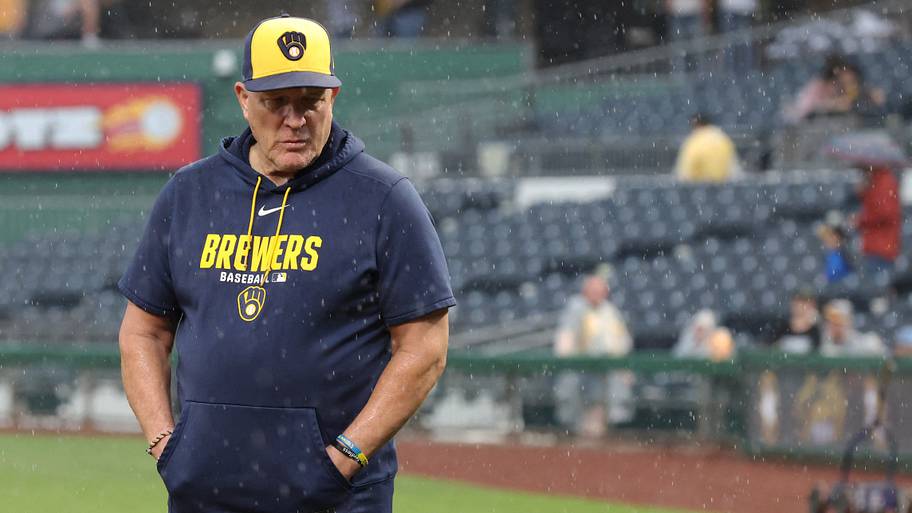 Milwaukee Brewers manager Pat Murphy