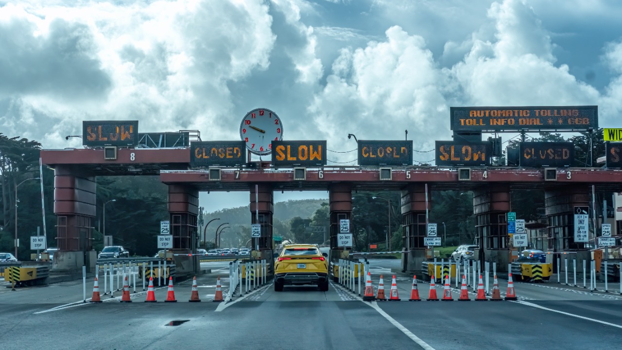 The FBI says over 10,000 fake toll and package texts are hitting drivers in 10 states