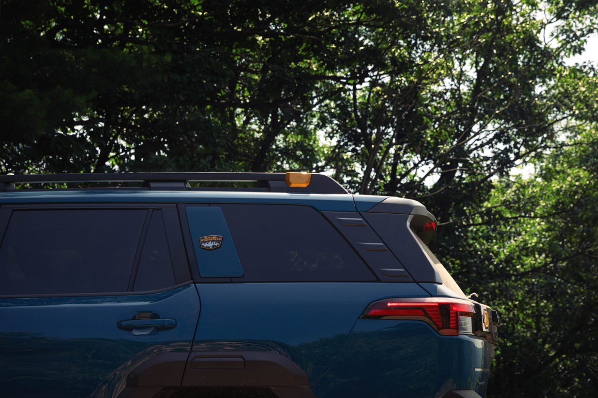 2026 Honda Passport TrailSport Elite, 2026 Hyundai Santa Fe XRT, 2026 Subaru Outback Wilderness: Pics