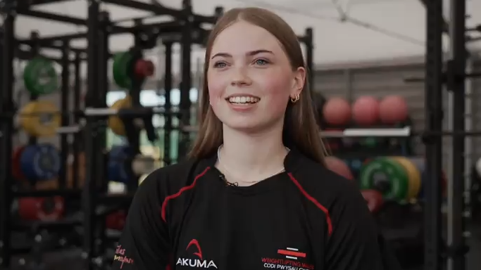 Weightlifter Connelly withdraws due to injury