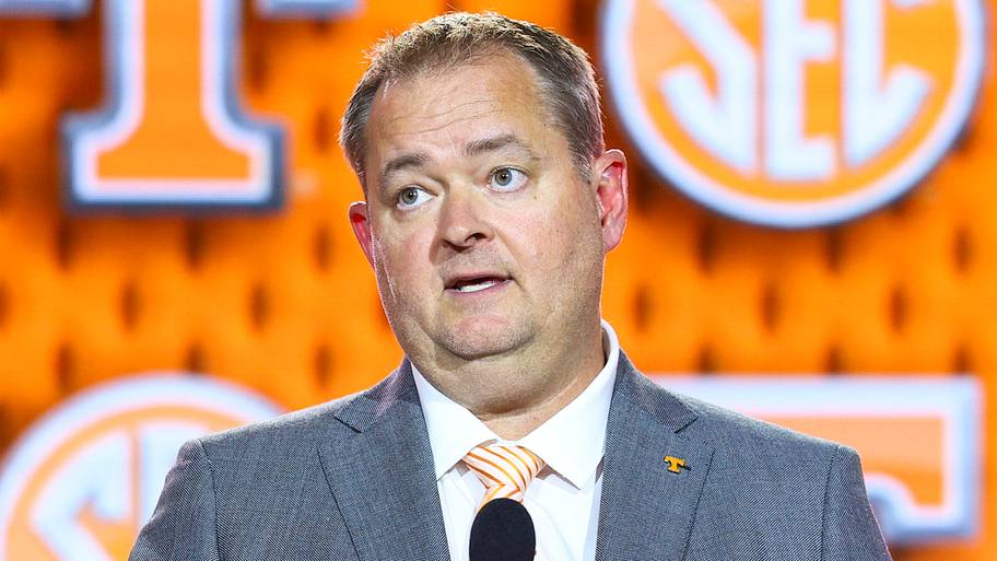 What Josh Heupel Said About the Young QBs Taking on a Tricky Offensive Scheme