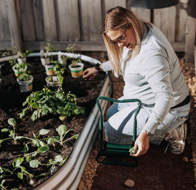 5 tools and gadgets that make summer gardening a breeze, Backyard Expressions Garden Kneeler Seat image via Amazon