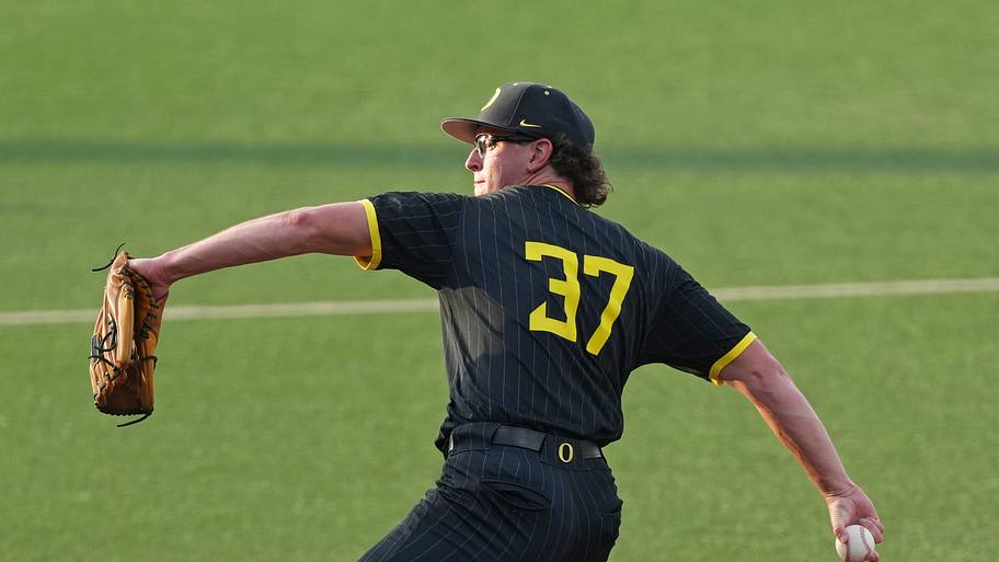 Jun 6, 2026; Austin, TX, USA; Oregon Ducks pitcher Cal Scolari (37) pitches during the first inning of a Super Regional game