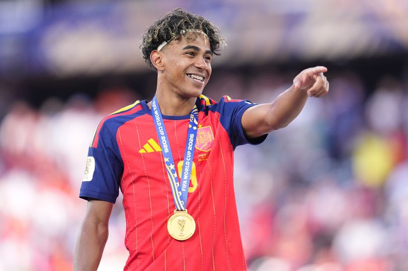 Lamine Yamal is not the favorite to win the Ballon d'Or after winning the World Cup with Spain