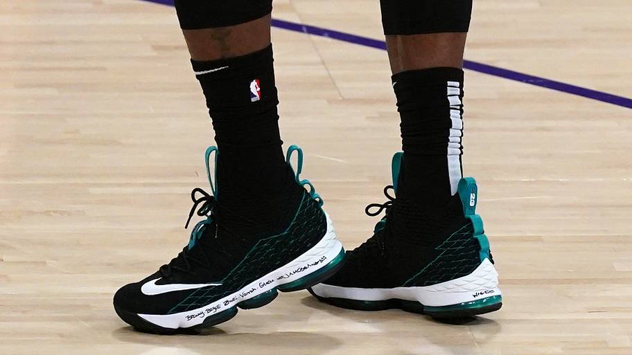 Los Angeles Lakers forward LeBron James wears the Nike LeBron 15