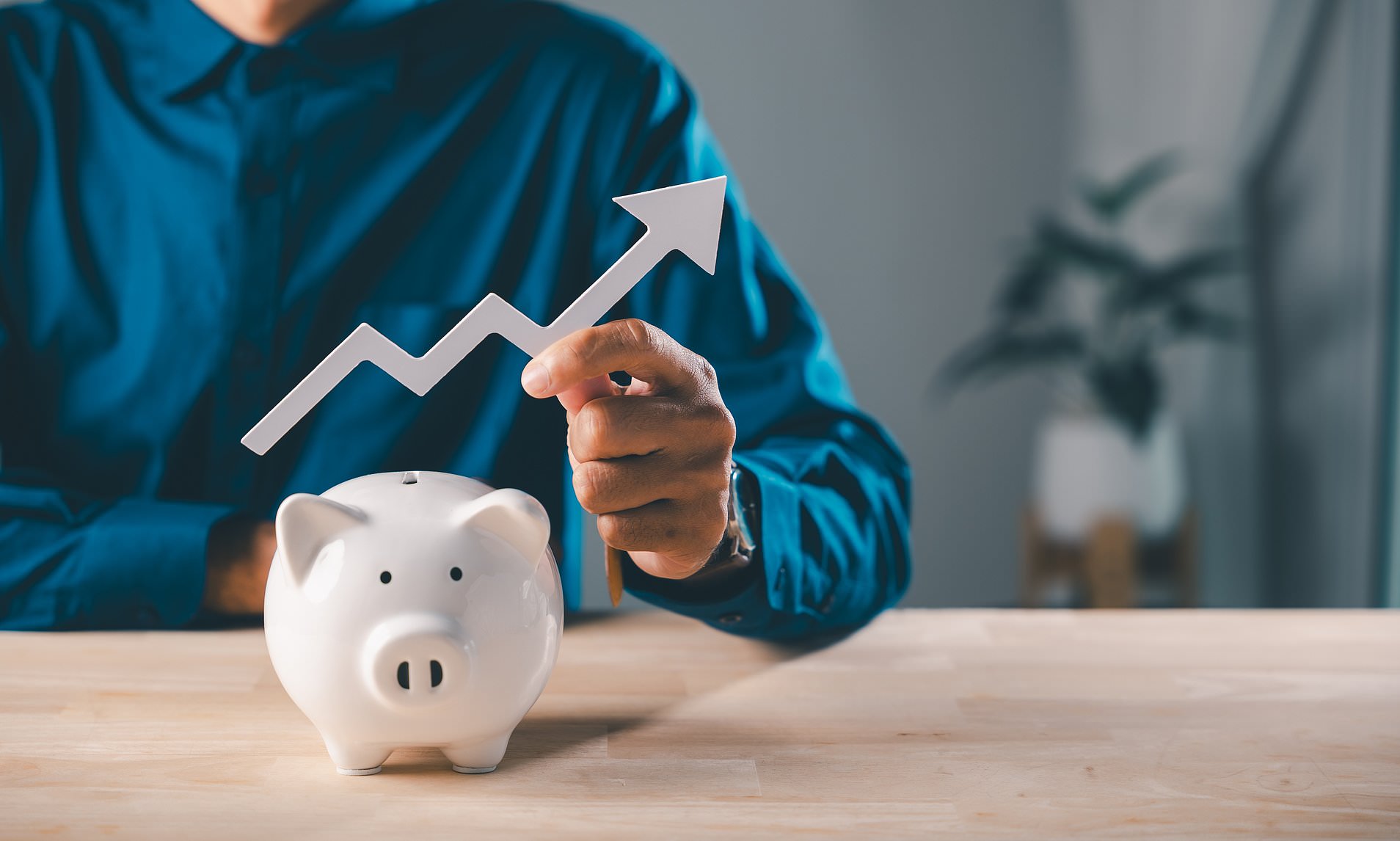 Trading 212 boosts cash ISA to a best buy 4.67% as rate battle kicks off