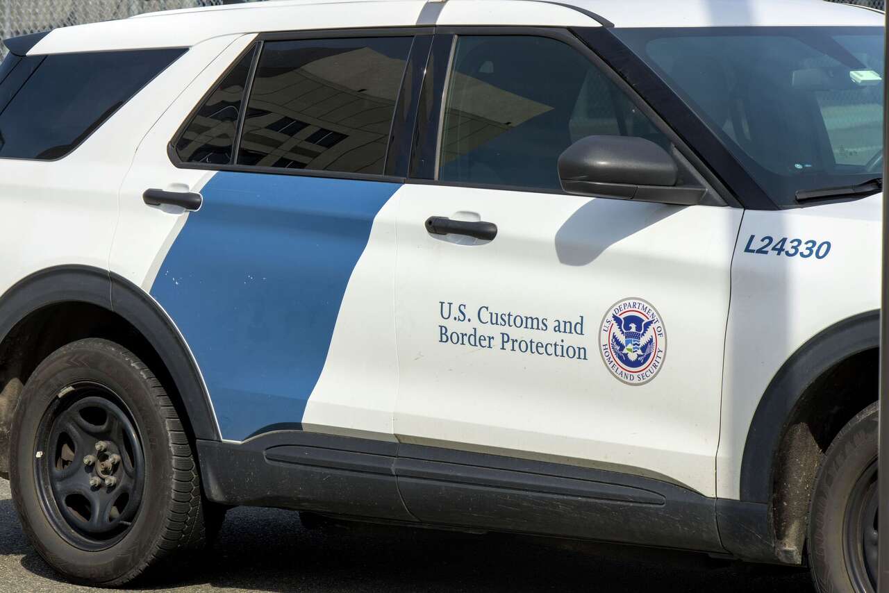 Federal officers seize 22 kilograms of fentanyl hidden in truck tire at Texas border