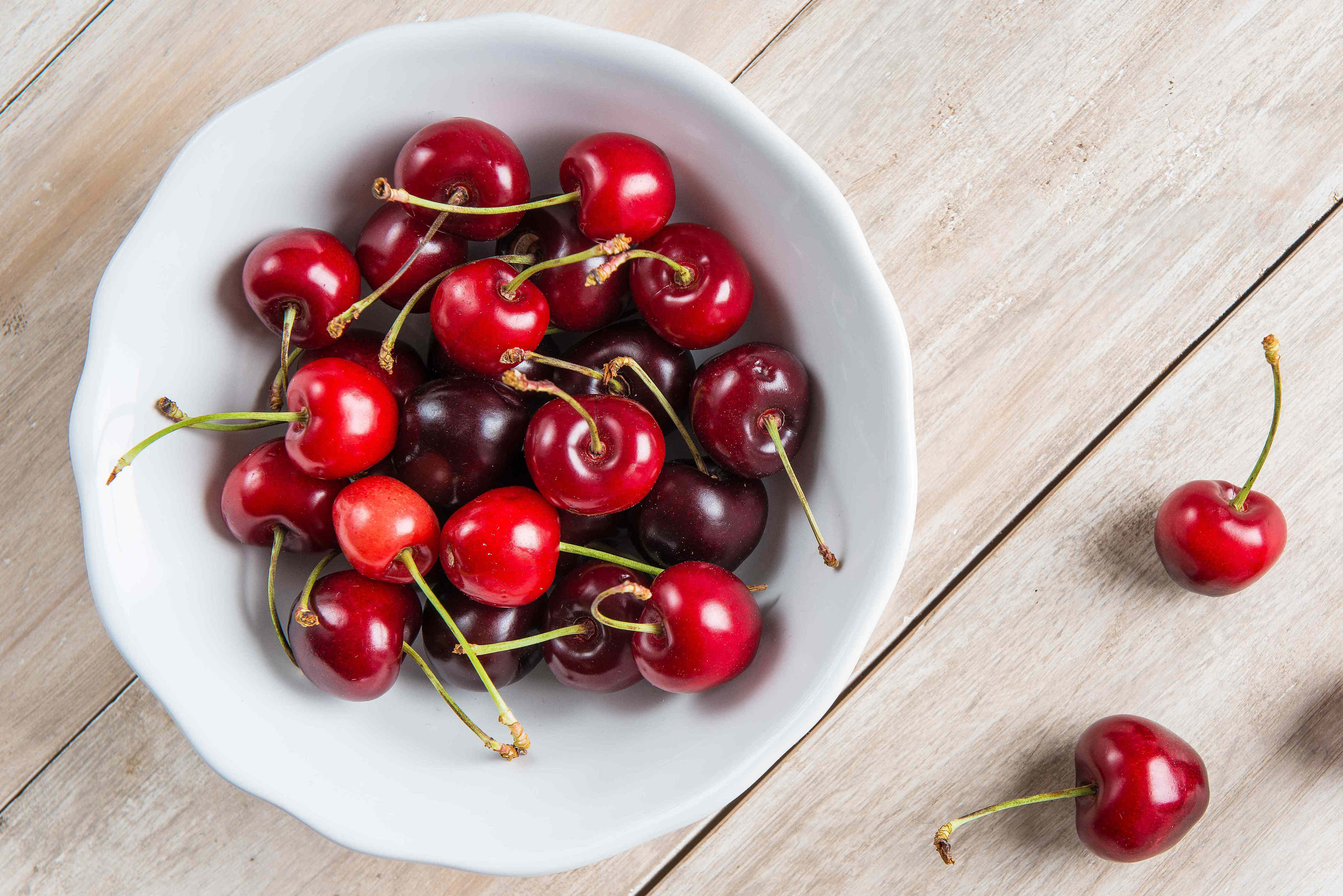 How to wash cherries to remove dirt and pesticides, according to an expert