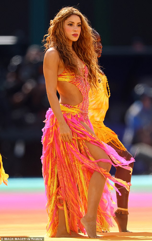 Shakira and Beyoncé prove they have not aged a day in 21 years