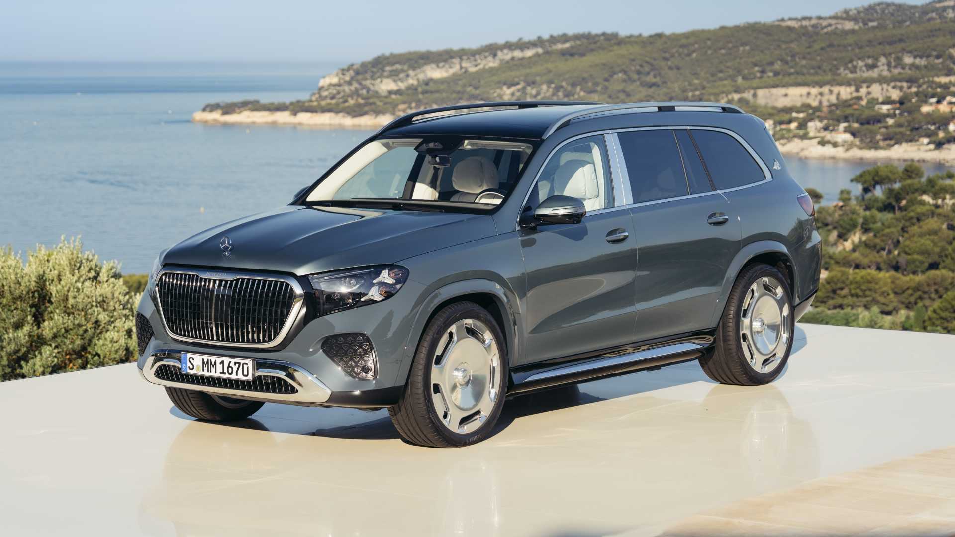 2027 Mercedes-Maybach GLS 680 Exterior 2