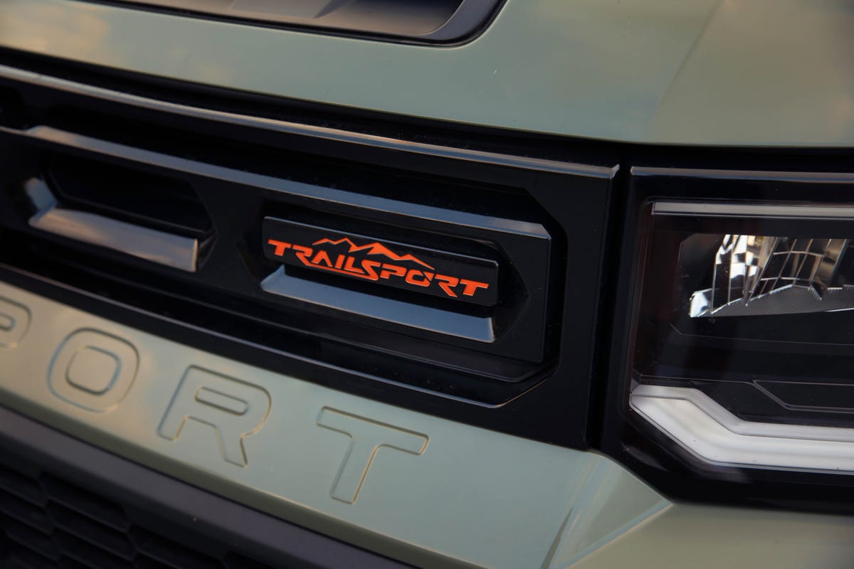 2026 Honda Passport TrailSport Elite, 2026 Hyundai Santa Fe XRT, 2026 Subaru Outback Wilderness: Pics
