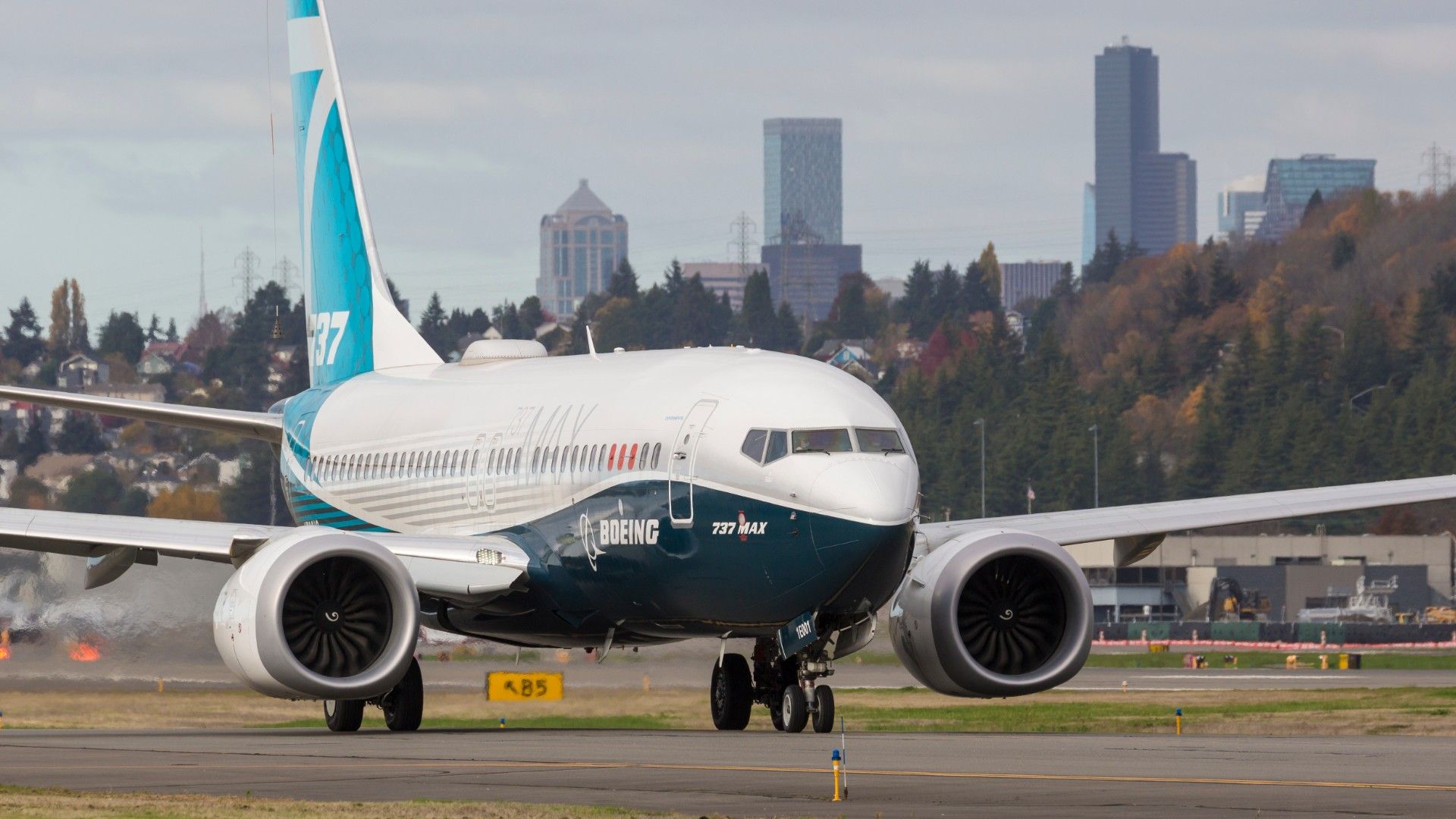 Boeing 737 MAX 7 and 10 certification 'closer than ever,' FAA says