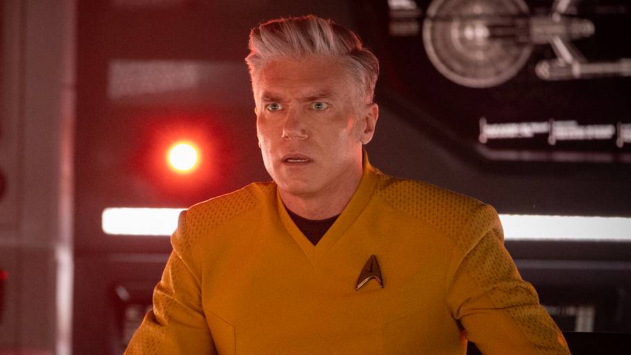 Star Trek actor's Batman film lands new trailer & release date