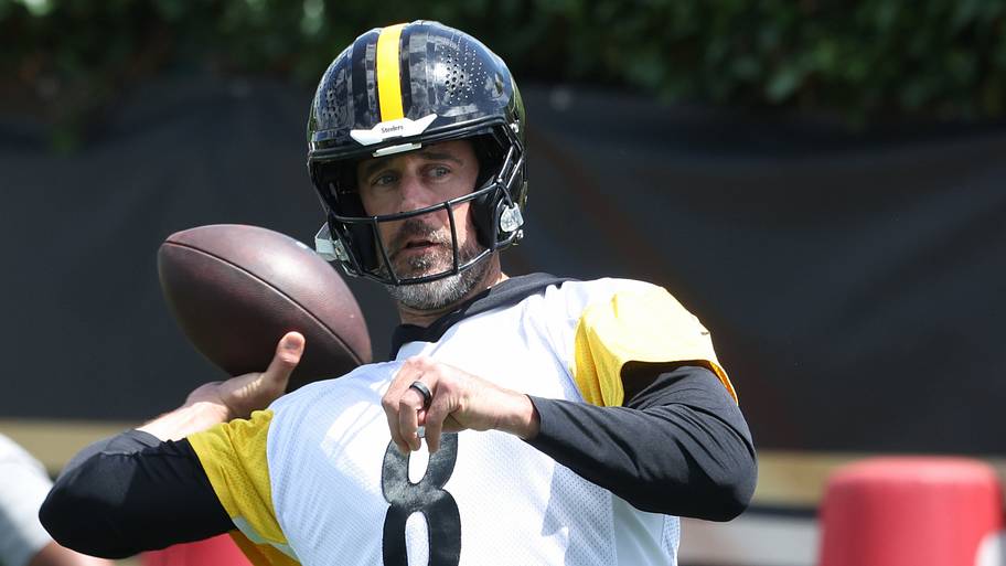 Aaron Rodgers shares heartfelt photos before Steelers camp