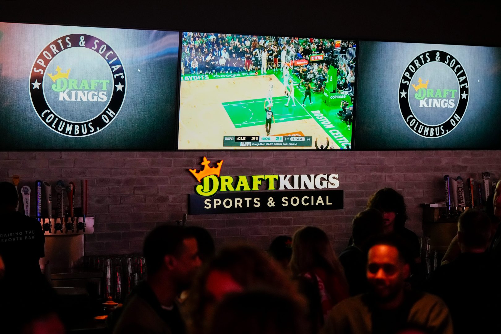 Las Vegas DraftKings worker accused of taking part in a college betting group