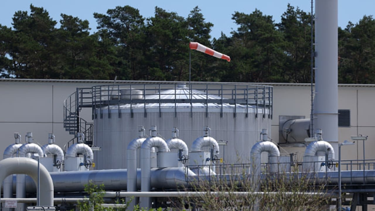 West African leaders sign $25 billion Nigeria-Morocco gas pipeline agreement