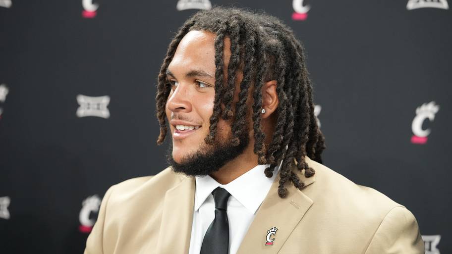 Cincinnati Bearcats offensive line ranked No. 14 in the country by Phil Steele