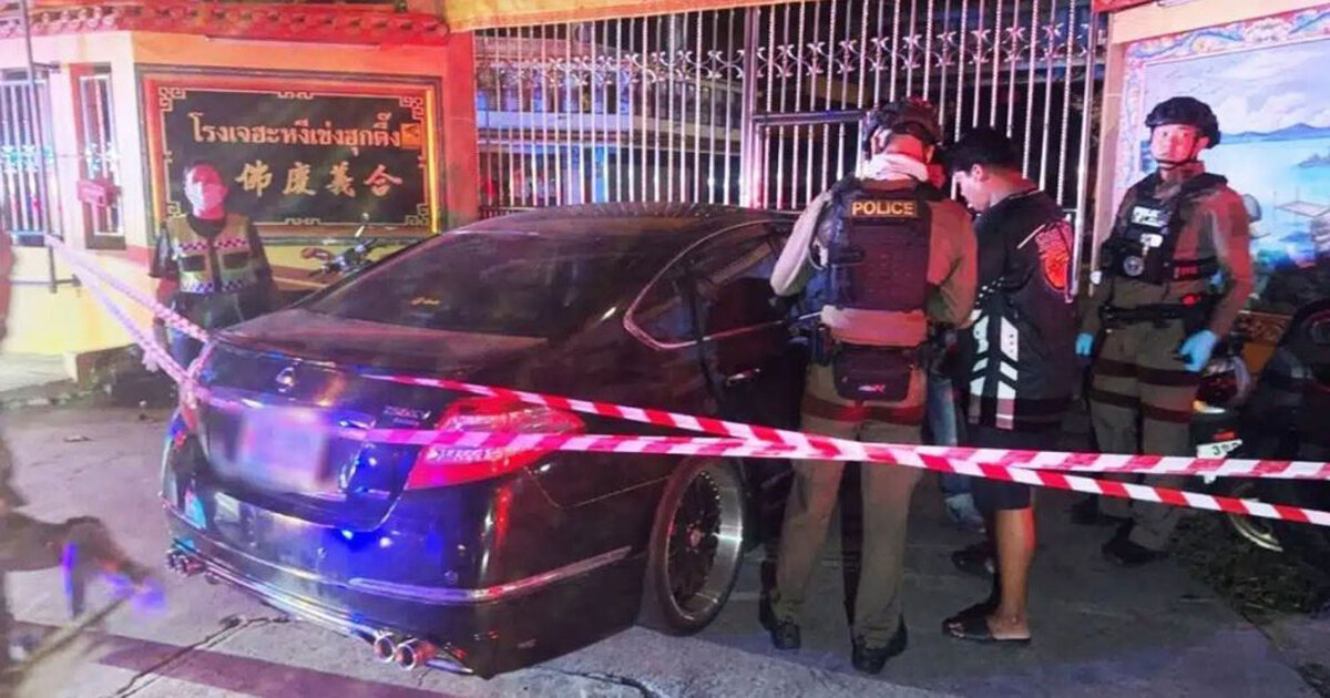 Lái xe đi làm, người đàn ông bàng hoàng phát hiện thi thể phụ nữ trên ghế sau