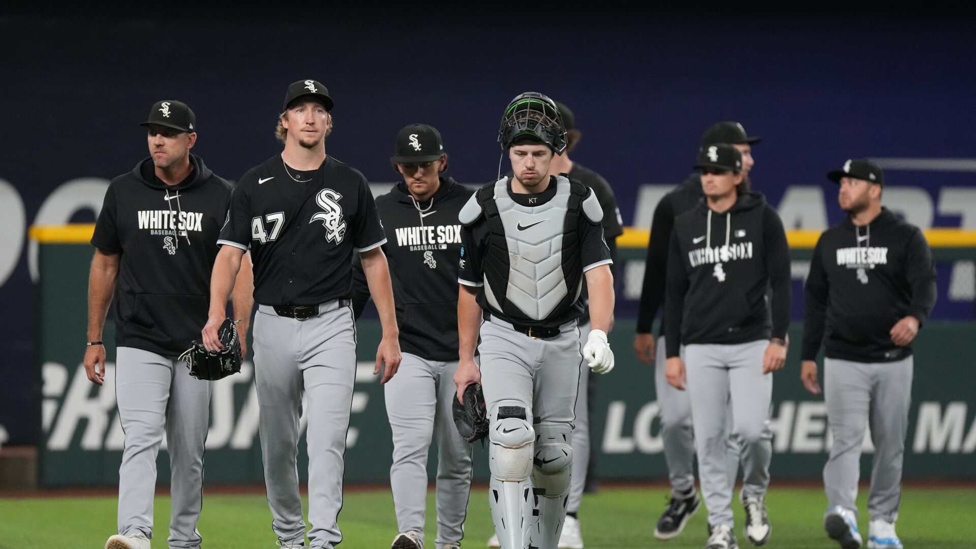 White Sox catcher Kyle Teel helped off field with left ankle injury and IL stint is likely
