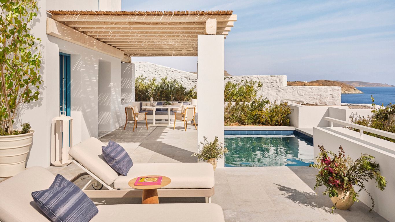 Four Seasons unveils new property in Mykonos
