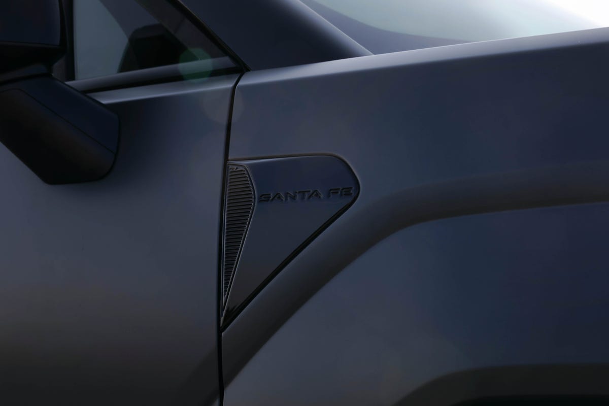 2026 Honda Passport TrailSport Elite, 2026 Hyundai Santa Fe XRT, 2026 Subaru Outback Wilderness: Pics