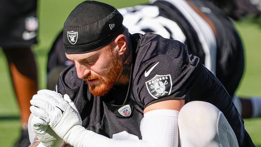 Las Vegas Raiders Superstar DE Maxx Crosby