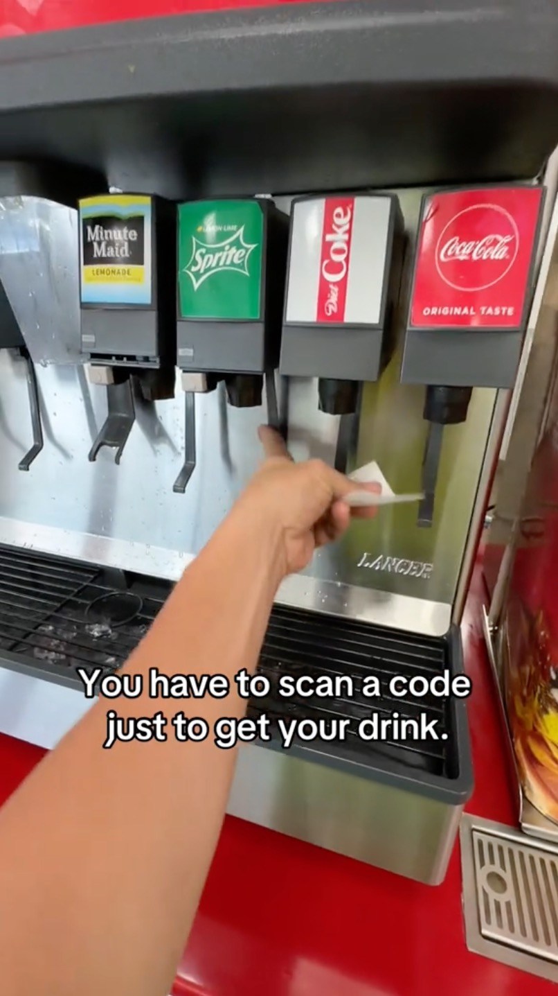 7376405081324916010-steak-shake-allegedly-135077989