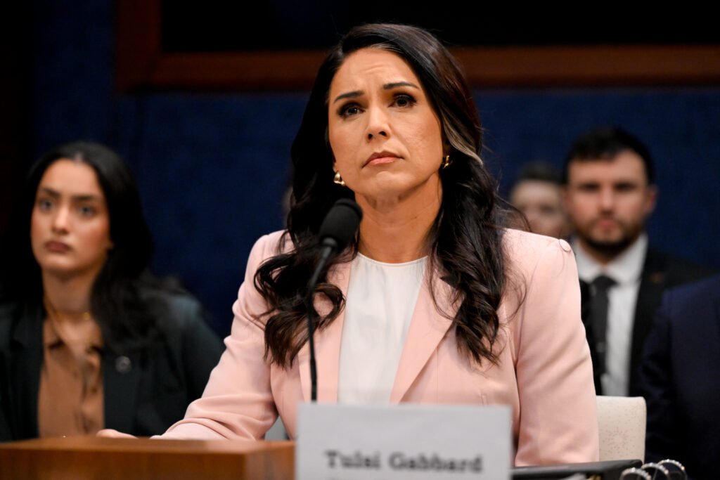 Tulsi Gabbard’s Brother Was Arrested After Allegedly Trying To Lure Children Into A Hotel Room
