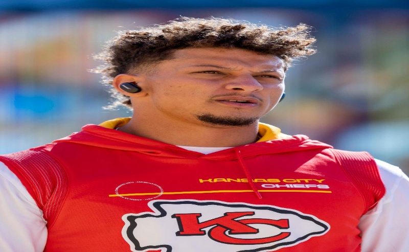 Patrick Mahomes Trolls Xavier Worthy as Chiefs Camp Nears While Recovery Update Excites Kansas City