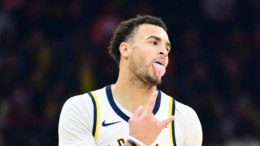 Pacers agree to two-way deal with Jalen Slawson
