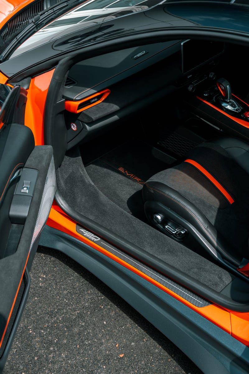 Lotus Emira 420 Sport: Photo Gallery