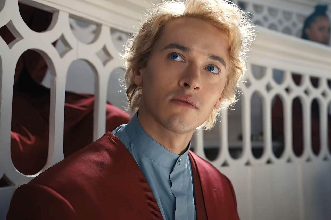 Tom Blyth in THE HUNGER GAMES: THE BALLAD OF SONGBIRDS AND SNAKES