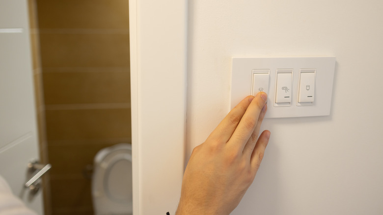 How To Deep Clean Your Bathroom And Keep It Clean