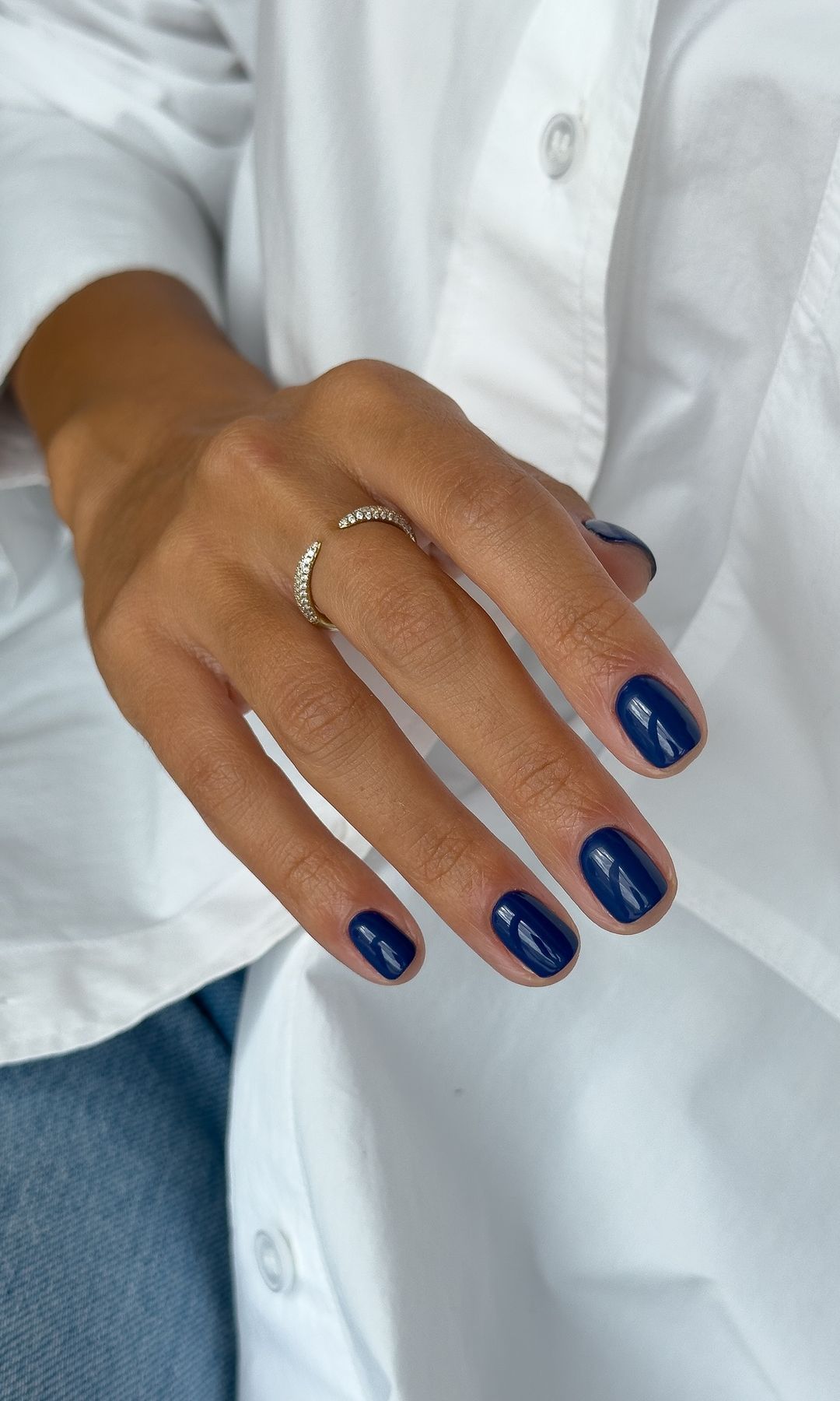 09. Navy Blue