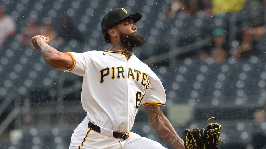 Pittsburgh Pirates starting pitcher Dennis Santana