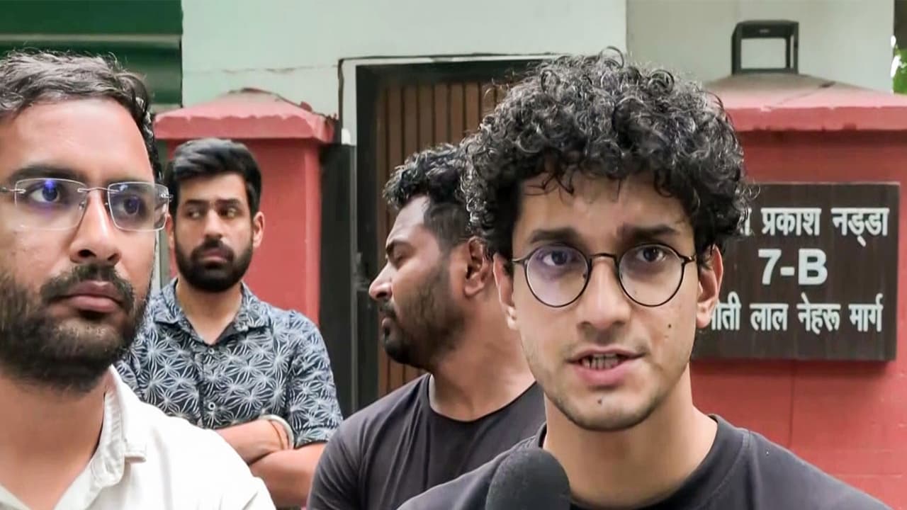 CJP calls off dharna at Delhi Police HQ after all detainees released