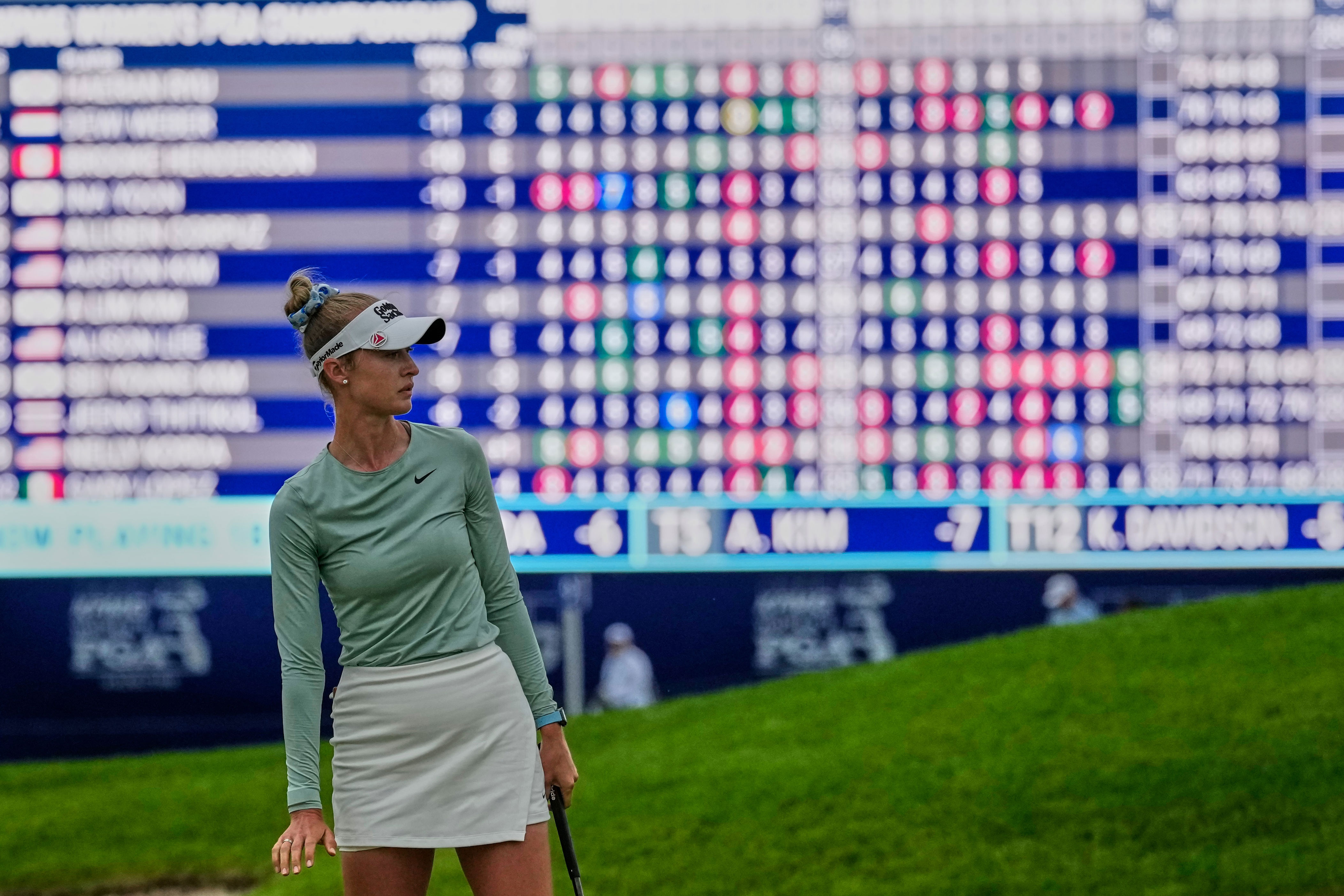 Nelly Korda watches her putt on the 18th hole during the final round of the Women's PGA Championship golf tournament at Hazeltine National Golf Club, Sunday, June 28, 2026, in Chaska, Minn. (AP Photo/Chris Carlson)