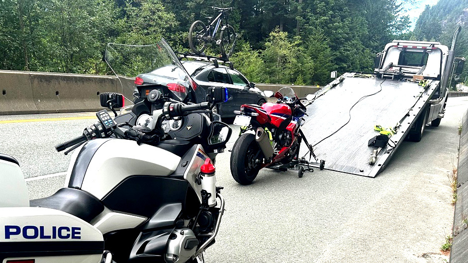 22-year-old caught doing 177 km/h in an 80 zone on her motorcycle learner’s permit
