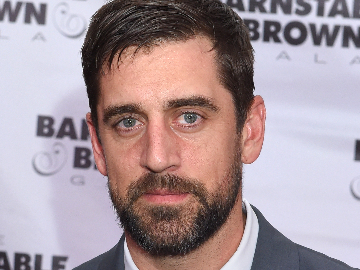 Aaron Rodgers reunites with his family following estrangement — but one member is missing
