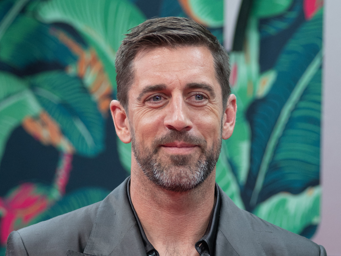 Aaron Rodgers reunites with his family following estrangement — but one member is missing