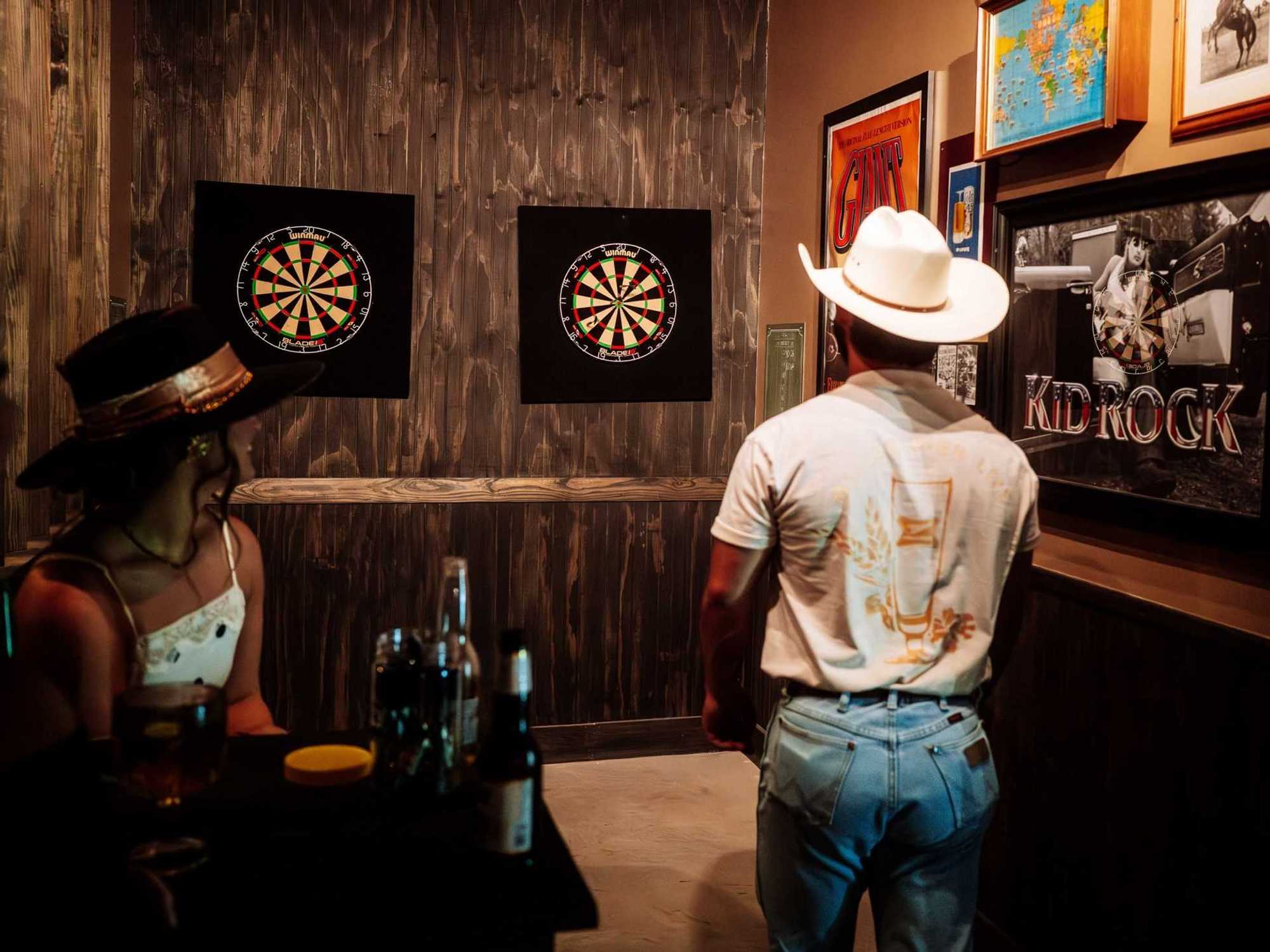 Bronc's | Bronc's Tack Room/Facebook