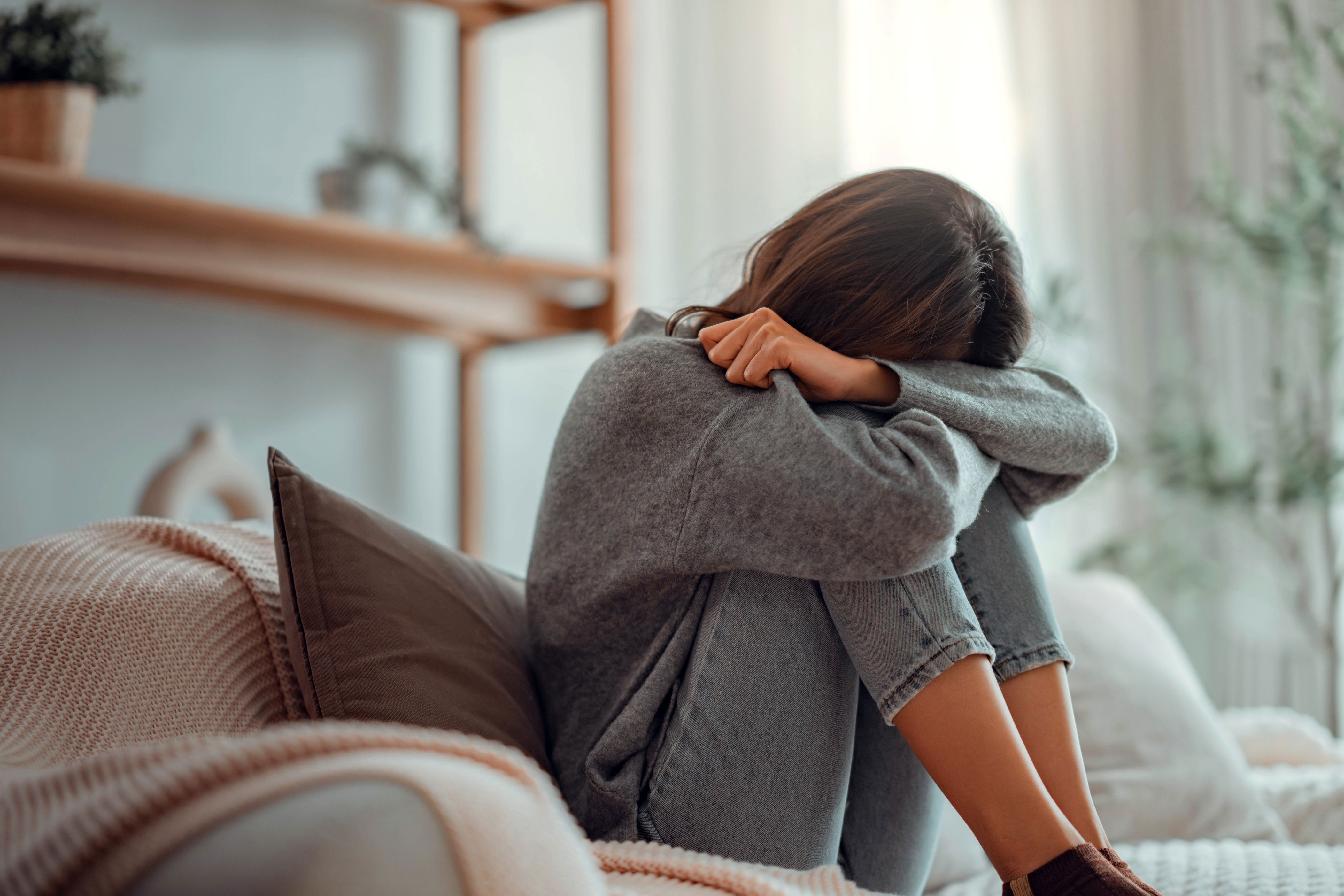 Loneliness depends less on how many people surround you than on whether those relationships feel meaningful. (CREDIT: Shutterstock)