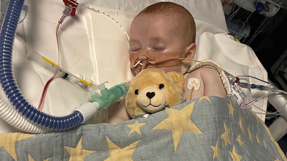 Baby awaiting heart transplant 'just needs a bed' for lifesaving treatment