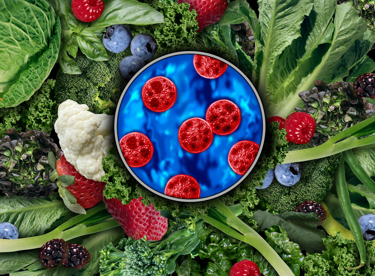 Illinois cyclosporiasis cases rise to 355 as lettuce recall in place