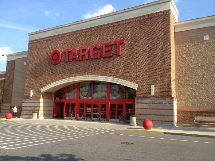 40 Things People Considered Luxuries Until They Realized They Just Grew Up Broke